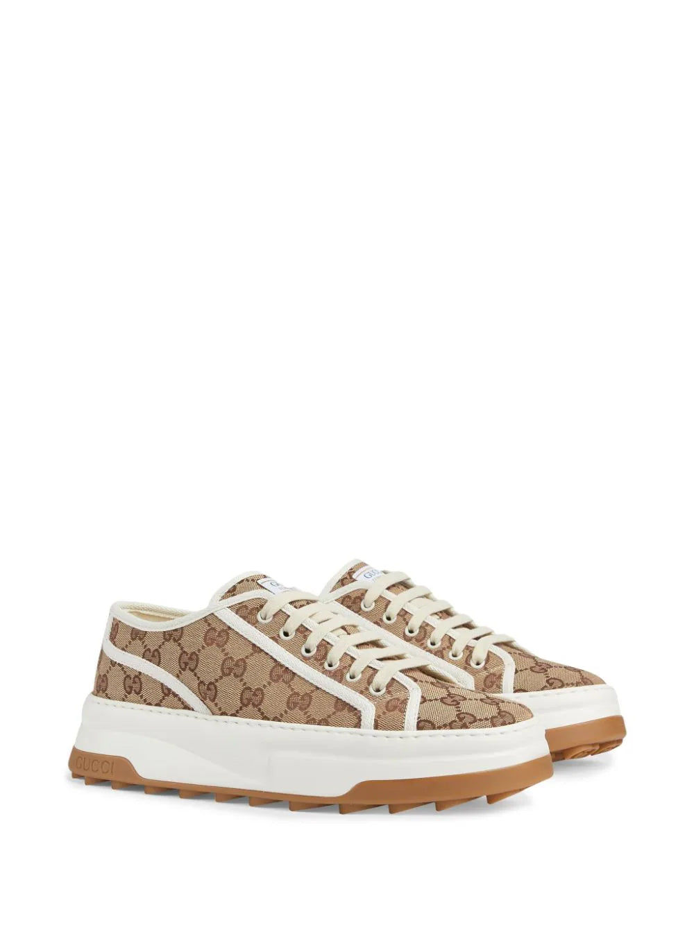 Tenis Gucci con agujetas y logo GG